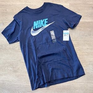 Nike Men's Navy Blue Short Sleeve Tee